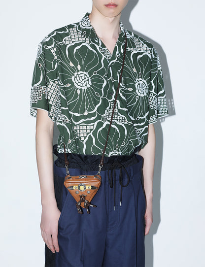 TRIANGLE SHOULDER POUCH