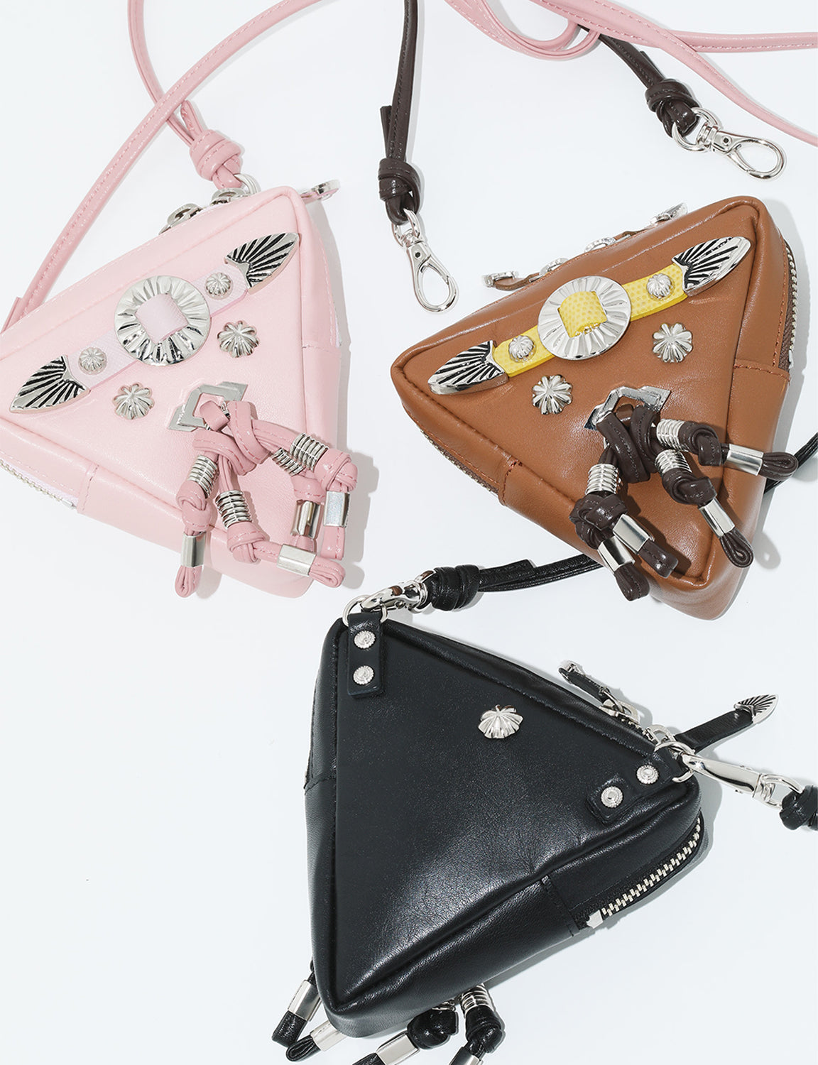 TRIANGLE SHOULDER POUCH