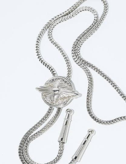 METAL CONCHO LOOP TIE