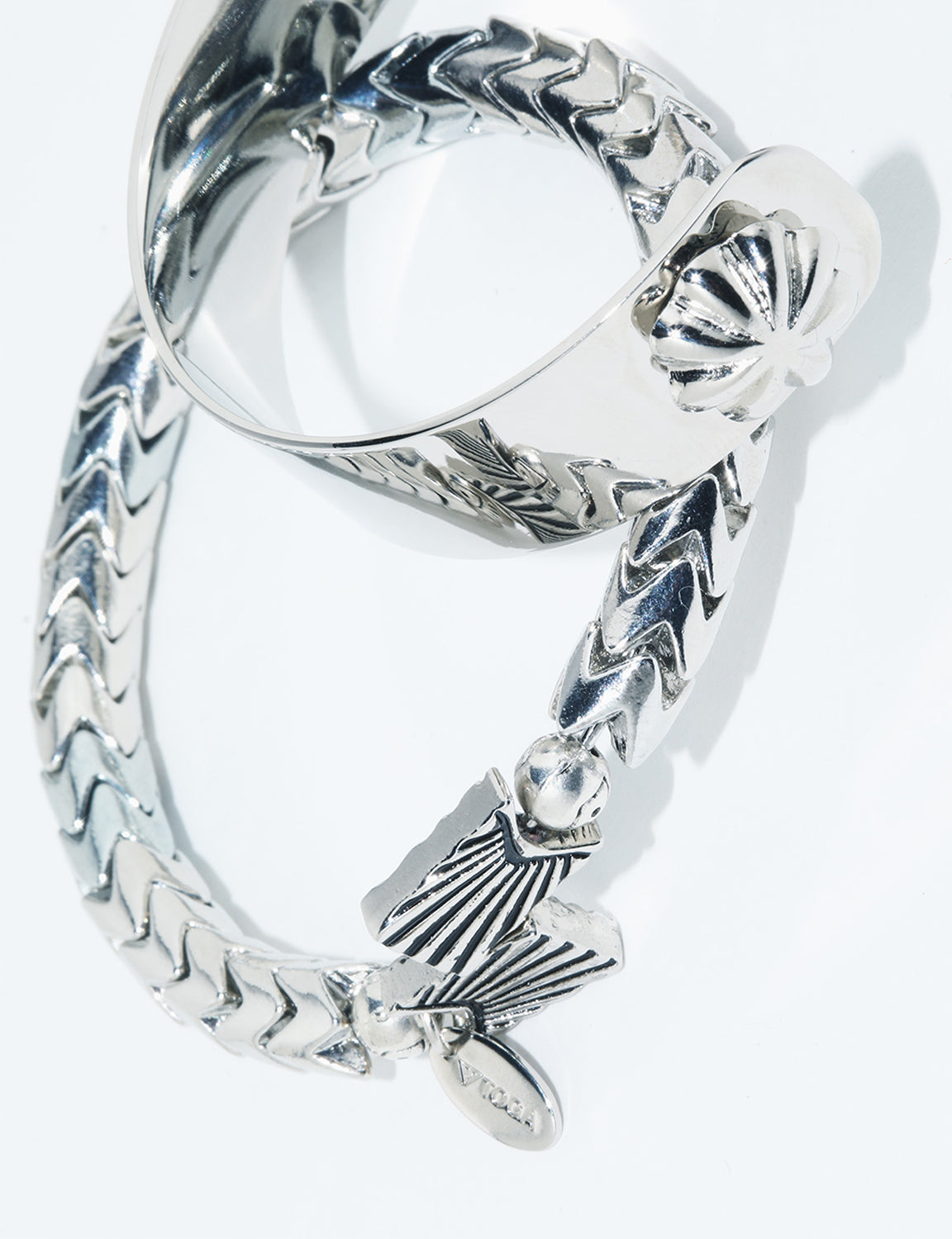 TOGA TOO - METAL BANGLE SET – The Contemporary Fix Kyoto