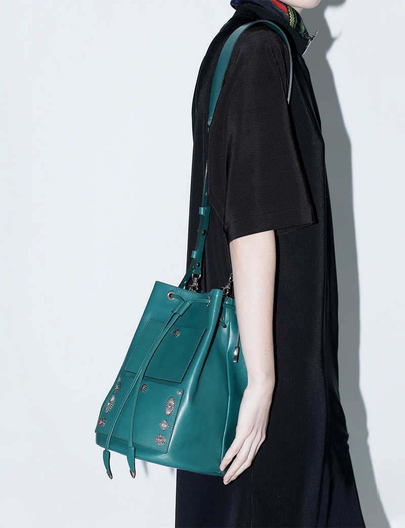 TOGA VIRILIS(トーガ・ビリリース)・TOGA PULLA(トーガ・プルラ) 2023AW 2024FW バッグ 通販