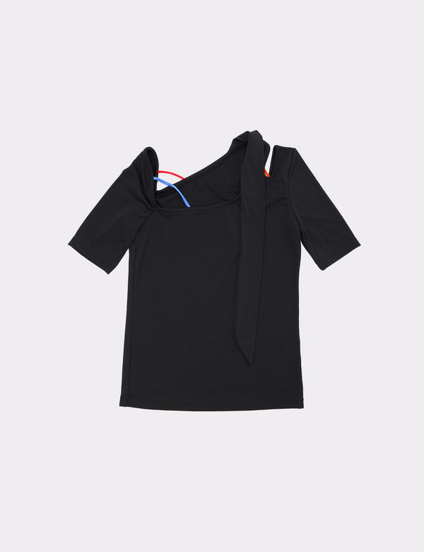 TEE WITH CUT OUT