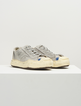 BED j.w. FORD × Maison MIHARA YASUHIRO “HANK VELOUR LOW-TOP SNEAKER” – Gray
