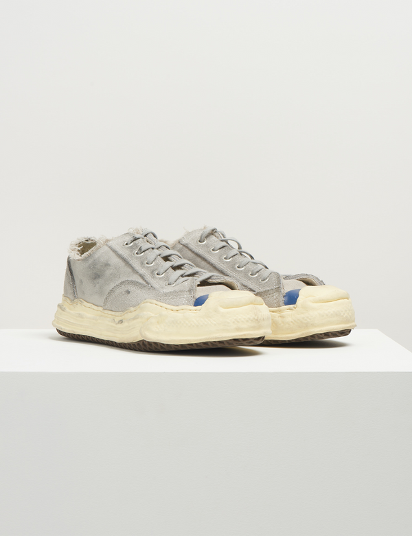 BED j.w. FORD × Maison MIHARA YASUHIRO “HANK VELOUR LOW-TOP SNEAKER” – Gray